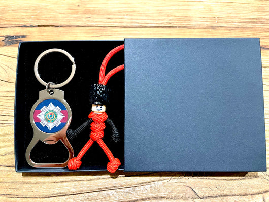 NEW Military Gift Set | ScotsGuard Badge | Red & Black | Bearskin Hat |  Bottle Opener KeyRing in Black Gift Box